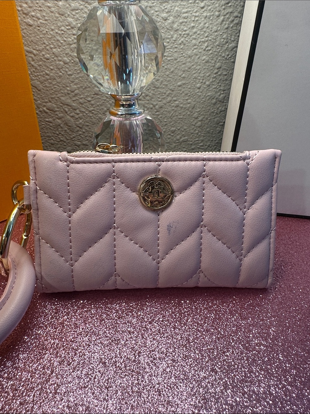 Unlisted Pink Quilted Wristlet Card Holder with Gold Accent - Picture 2 of 6
